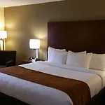 Clarion Inn & Suites Savannah